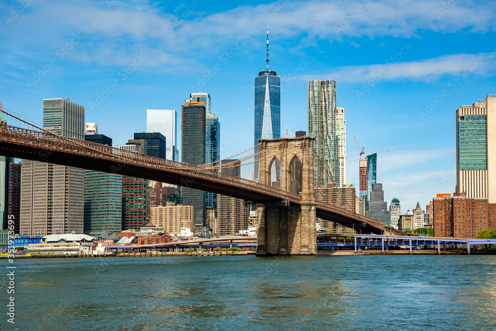 Famous Skyline of downtown New York  and Brooklin Bridge