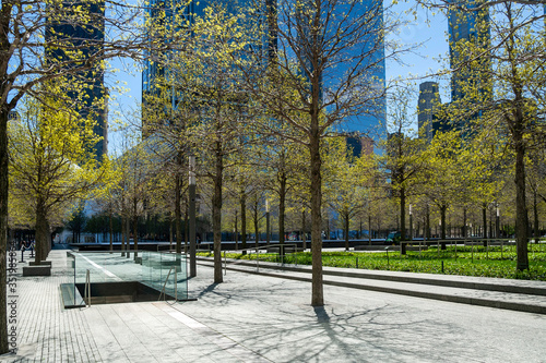 Obraz na płótnie New York, NY, USA - May 2, 2020: View of World Trade Center Memorial park at Lower Manhattan. w salonie