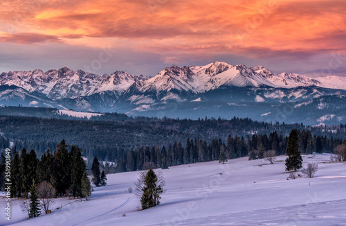 Fototapeta Naklejka Na Ścianę i Meble -  Beautiful landscape of mountains during winter - Polish Tatras mountains