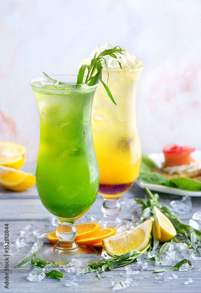 Fototapeta premium summer cocktails on a light background