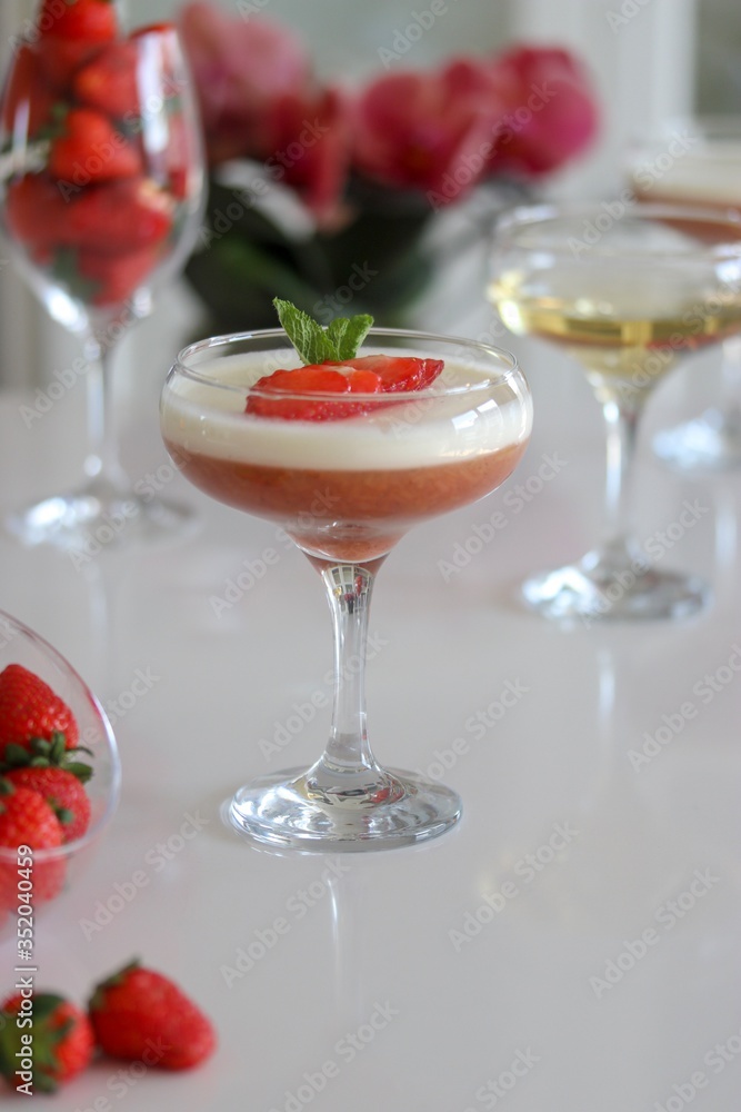 strawberries and cream strawberries and cream