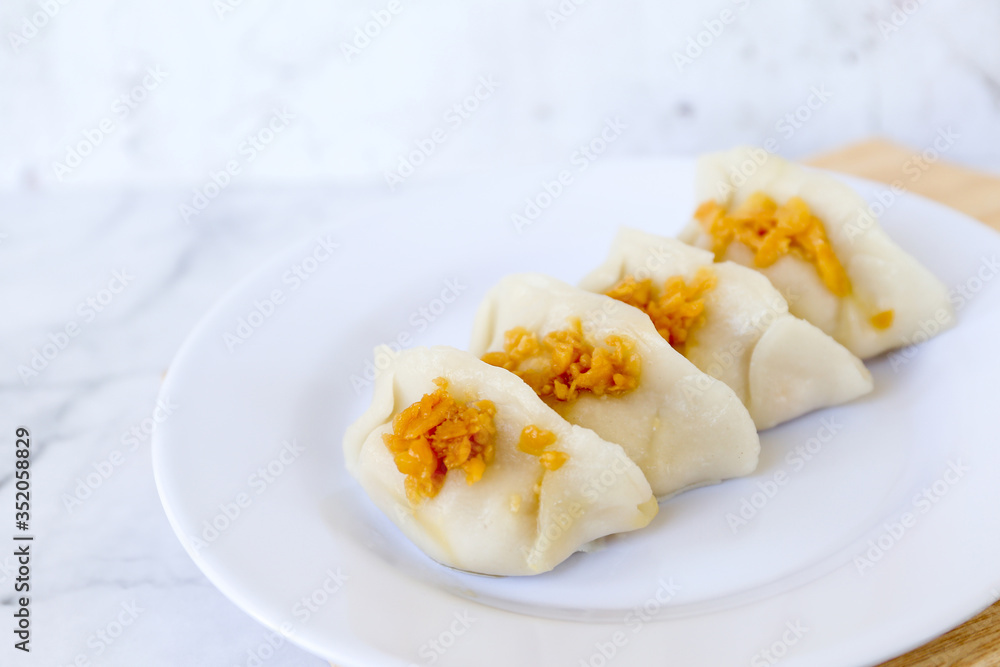 Choi pan or chai kwe cake is an unique traditional asian Food Cuisine dish from Pontianak, Kalimantan Barat, Indonesia. Choi pan or chai kwe cake is an unique traditional asian Food Cuisine dish from Pontianak, Kalimantan Barat, Indonesia.