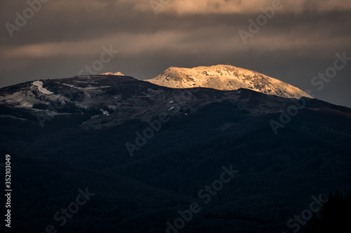 Fototapeta Naklejka Na Ścianę i Meble -  A snowy landscape from the Bieszczady National Park. Mount Tarnica. Carpathians. Poland.