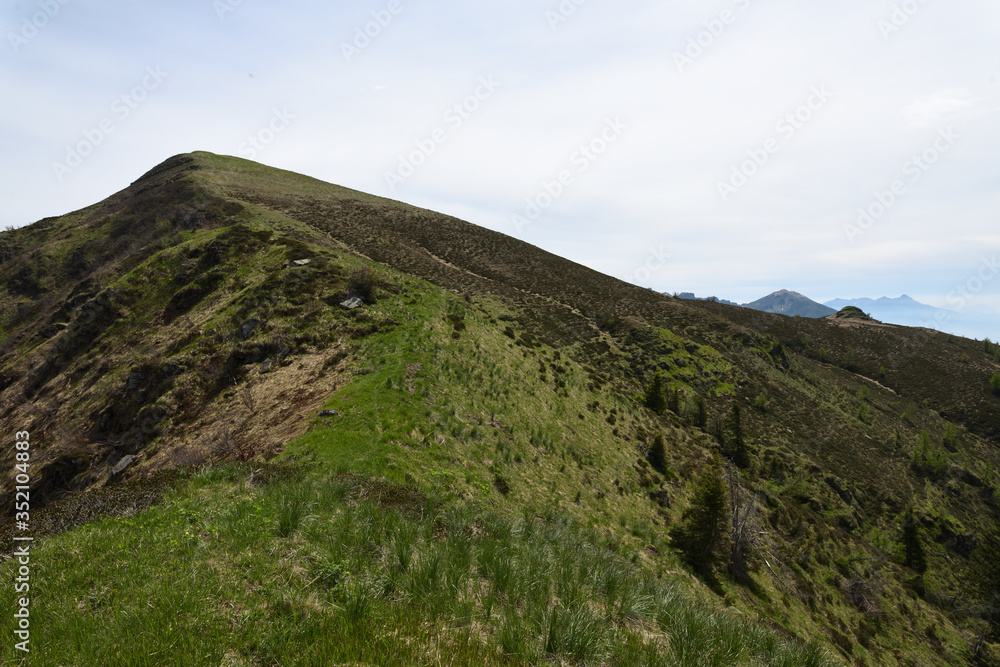 Escursione lungo la cima del monte Torondon Escursione lungo la cima del monte Torondon