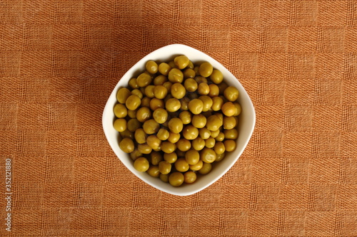 Fototapeta Naklejka Na Ścianę i Meble -  Canned Green Peas