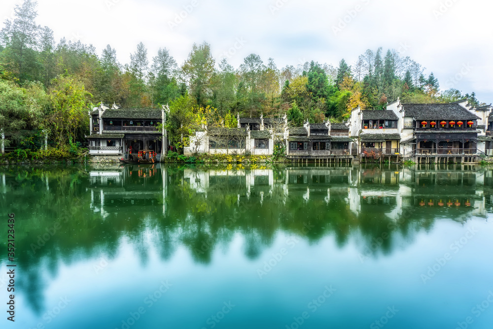 Obraz premium Natural landscape of Huangshan ancient village..