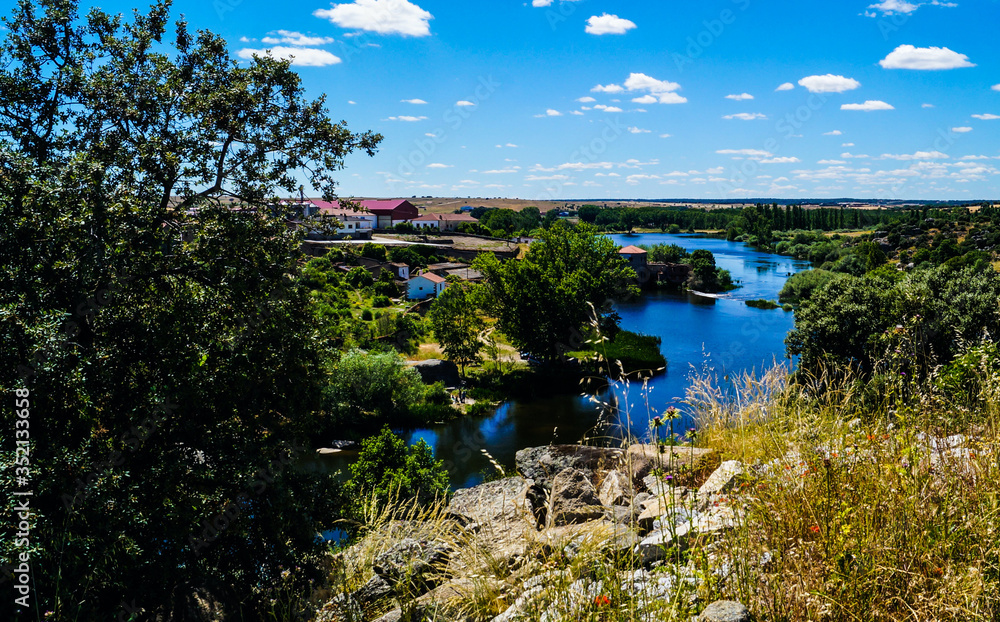Obraz premium landscape with river