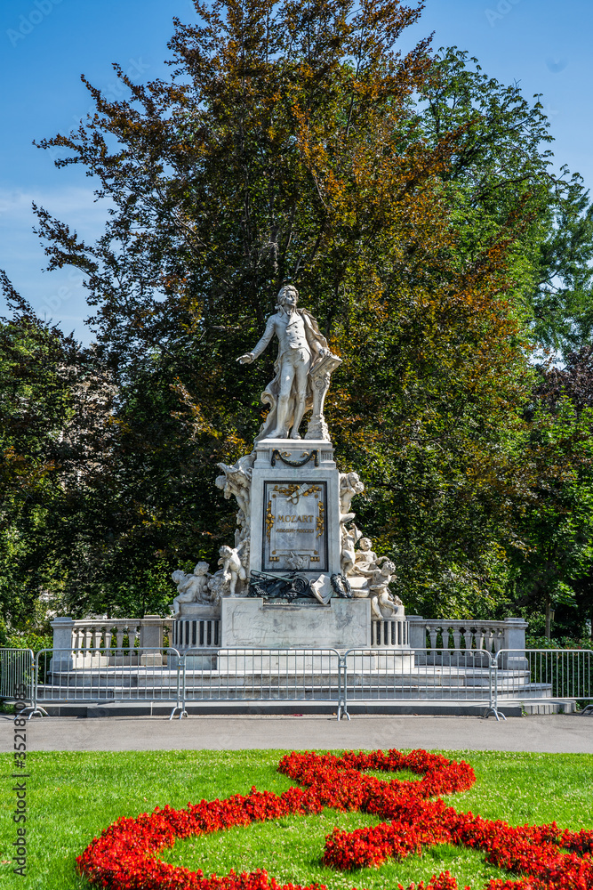 Wolfgang Amadeus Mozart Statue in Vienna Wien, Austria. Wolfgang Amadeus Mozart Statue in Vienna Wien, Austria.
