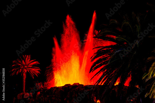 hawaii volcano eruption night