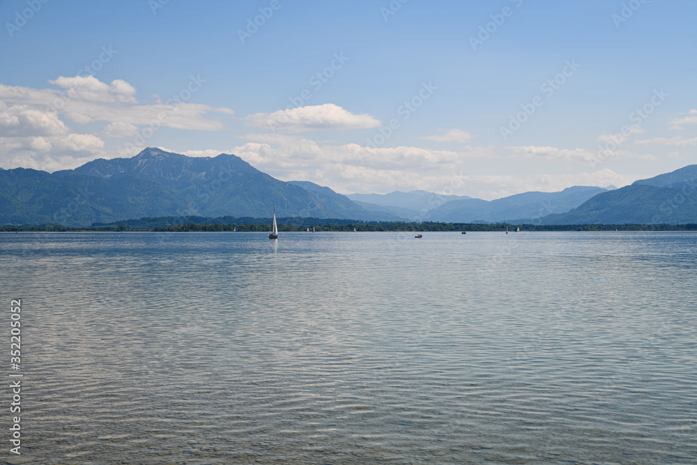 Chiemsee und Berge aus der Luft Chiemsee und Berge aus der Luft