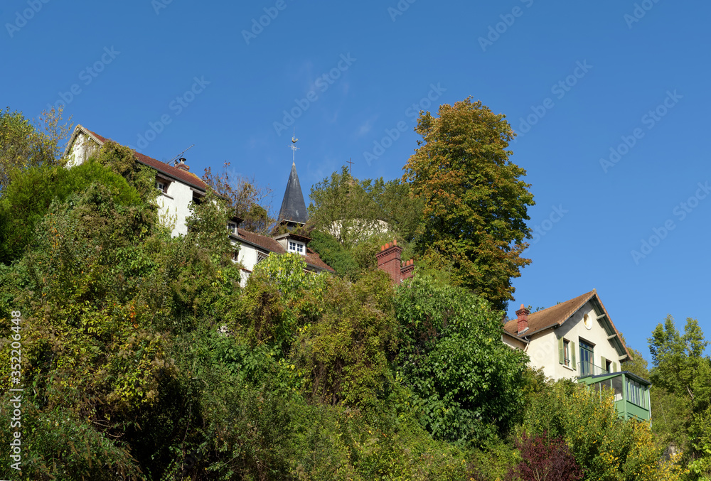 Rolleboise village in the Seine valley