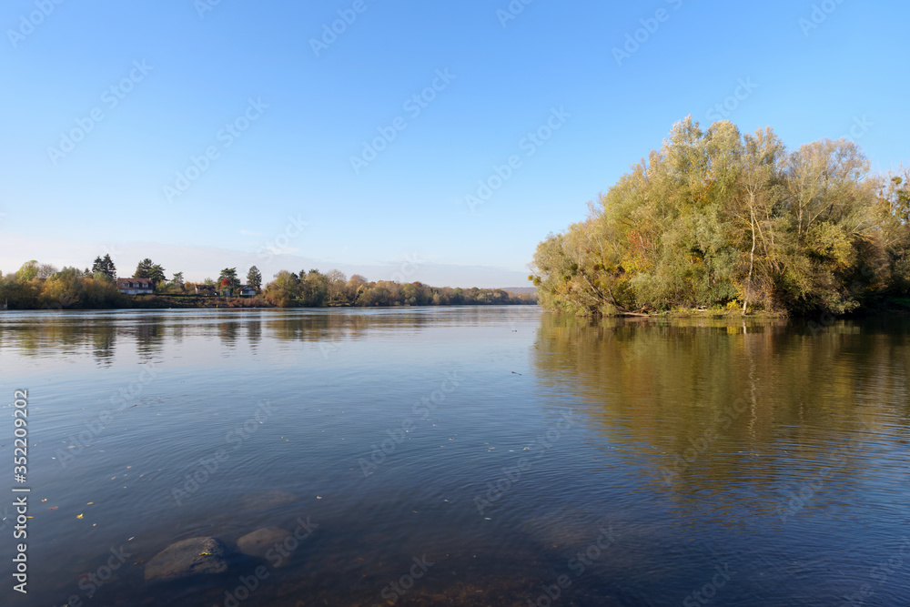 Seine river bank in Vetheuil village