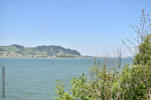 Wallpaper Mural ausblick über den Sihlsee in der Schweiz am 18.5.2020 Torontodigital.ca