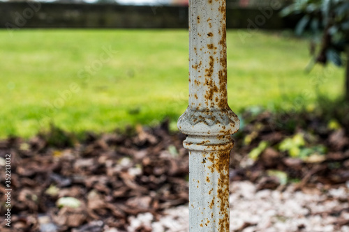 Wallpaper Mural rostiges Tischbein Torontodigital.ca