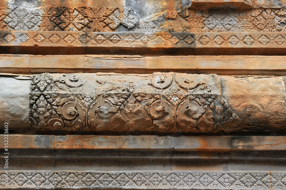 old graphics in the walls of Angkor Wat temple 