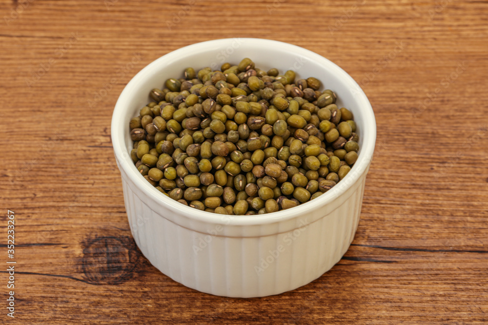 Vegetarian cuisine - dry green lentil Vegetarian cuisine - dry green lentil