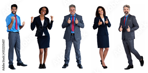 5 motivierte männliche und weibliche internationale Geschäftsleute
