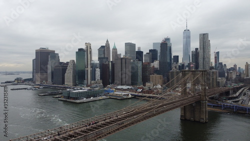 new york city skyline Brooklyn bridge with skylines