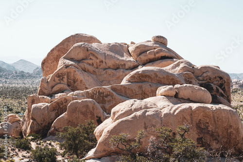 Popular climbing and rock formations - Joshua Tree National Park