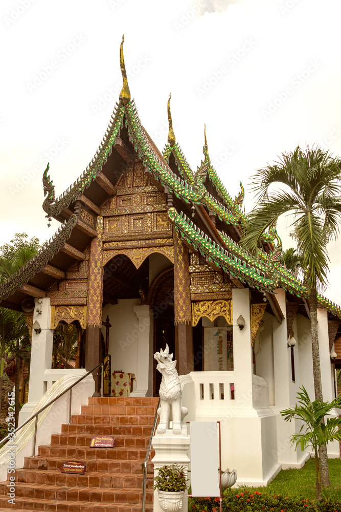 Fototapeta premium Little old Thai church
