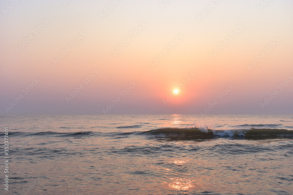 Fototapeta premium sunrise and sea at Hua-Hin beach in Thailand.