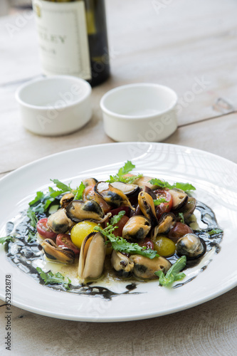 mussels salad