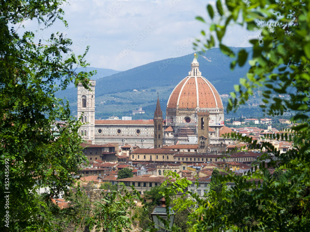 Fototapeta premium Italia, Toscana, Firenze, veduta della città e della cattedrale.