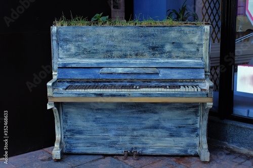 Old decorative piano. Russia. © Сергей Коваленко