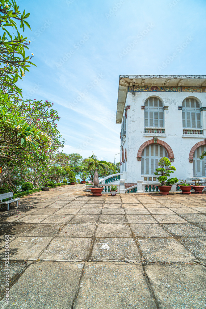 Fototapeta premium White Palace of Vung Tau city