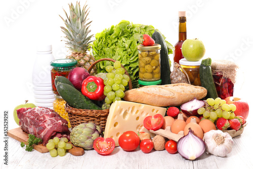 Fototapeta Naklejka Na Ścianę i Meble -  fruit, vegetable and grocery assortment