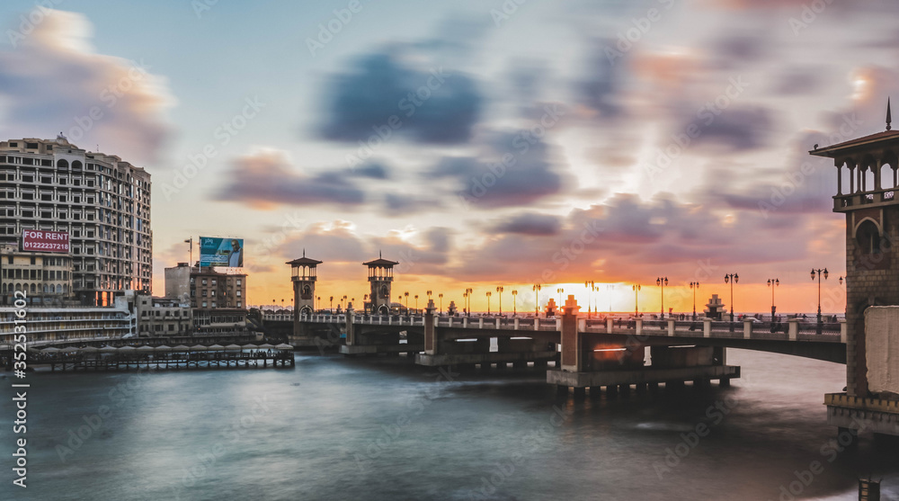 Fototapeta premium Alexandria Egypt sunset on Stanly bridge 
