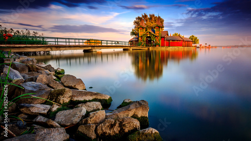 Quadro su tela Balaton waterside and the Island Bath in Keszthely