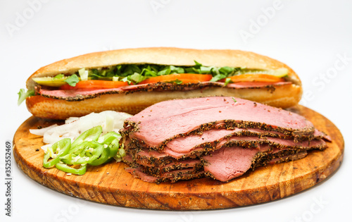  plate of roast beef sandwich 