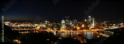 Pittsburgh bei Nacht