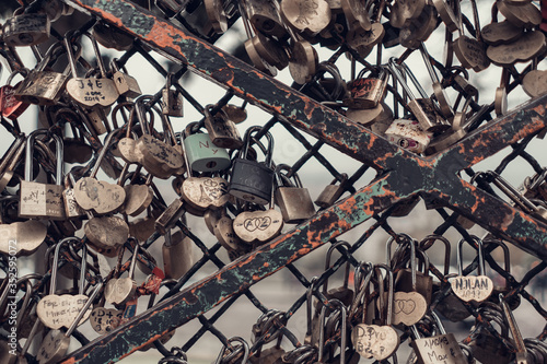 candados del amor en paris