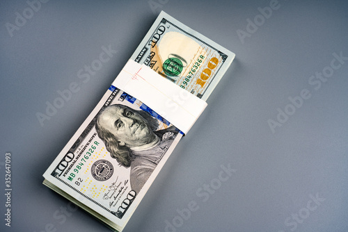 Fotografie A pack of ten thousand dollars