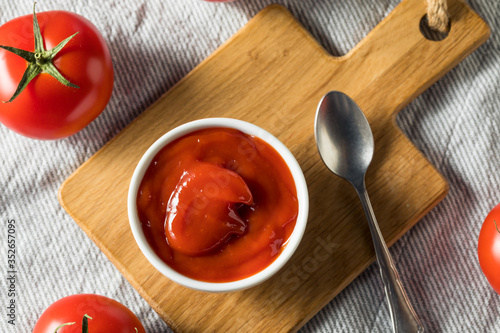 Sweet Organic Red Tomato Ketchup