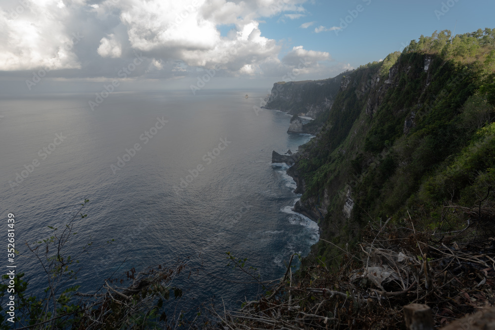 morning-time cliff view in nusa penida bali indonesia