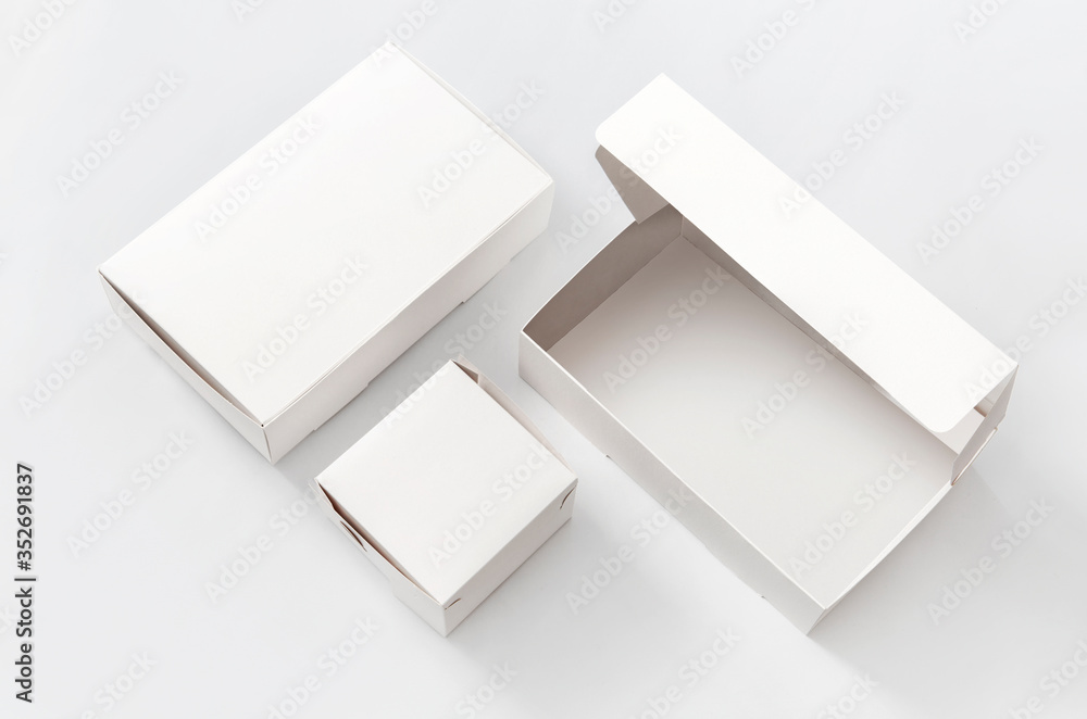 white empty take away boxes white empty take away boxes