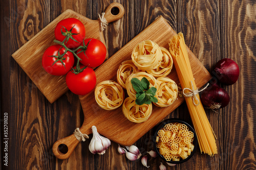 Italian food ingredients for Spaghetti Bolognese