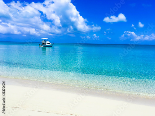 paradise Bahamas, fishing boat
