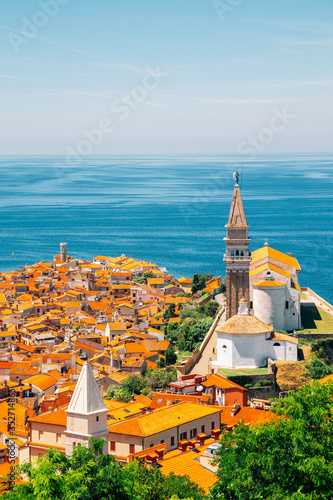 Obraz na płótnie Panoramic view of Piran old town and Adriatic sea with St. George's Parish Church in Slovenia w salonie
