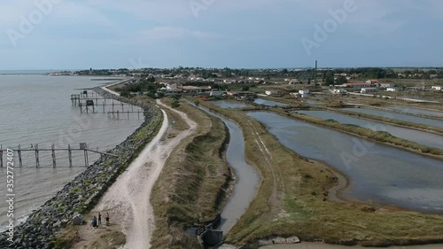 Wallpaper Mural Yves (Charente maritime - France) - Les Boucholeurs - Vue aérienne des parcs à huites Torontodigital.ca