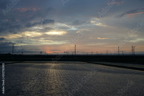 水田の夕景 © tomo