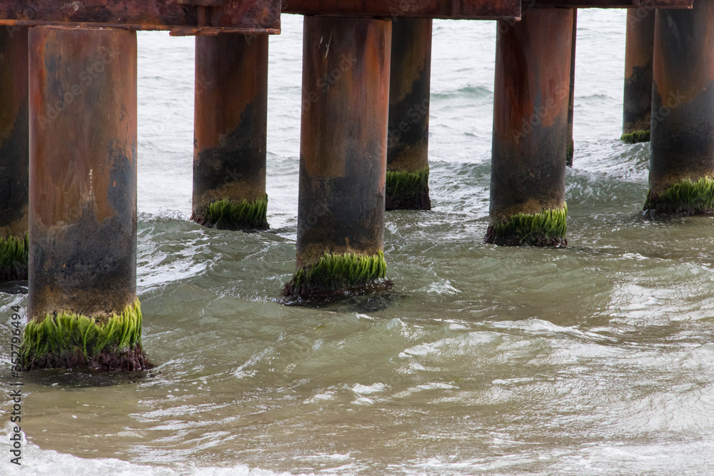 sea ​​pier and its supports