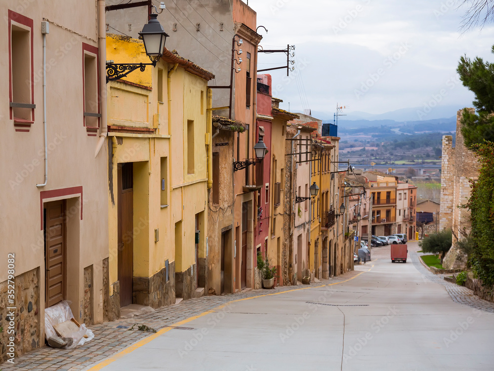 Fototapeta premium Narrow streets of Monblanc