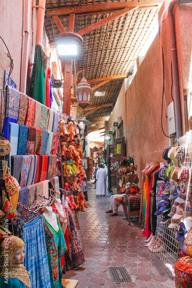 Naklejka premium old dubai souq