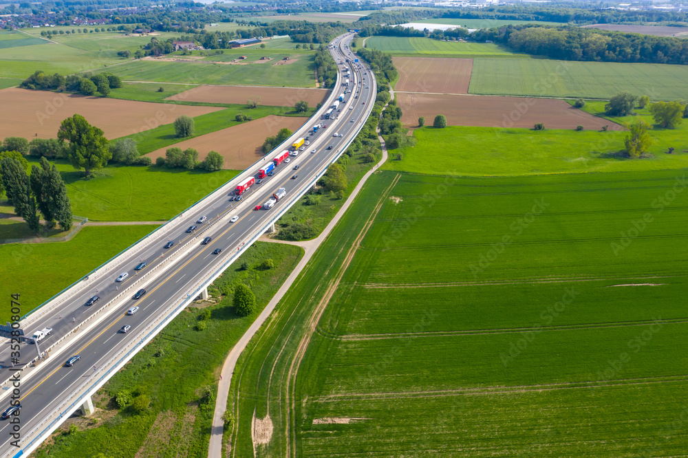 Autobahn in Düsseldorf/Neuss Autobahn in Düsseldorf/Neuss