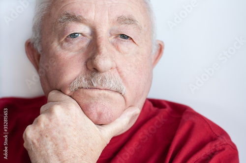 Quadro su tela Strong determined older man