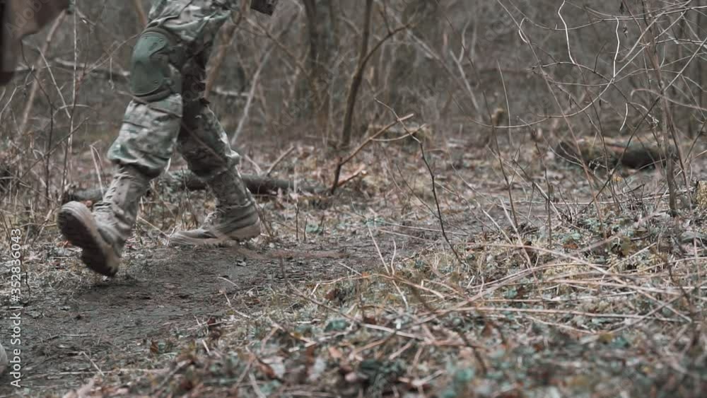 soldiers run in slow motion soldiers run in slow motion